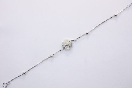 Lucky Leaf Bracelet
