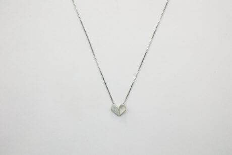 GEOMETRIC HEART PENDENT WITH CHAIN