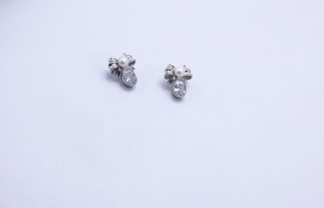 BOW EARING